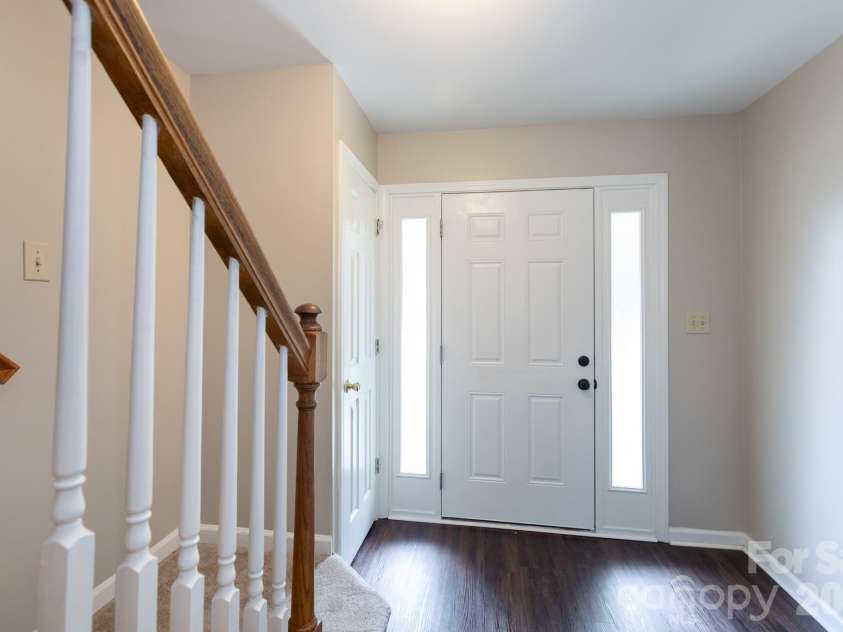 5401 Groveton Court, Charlotte, NC 28269.  MLS# CAR4419964, YatesRealty ID 48728. 