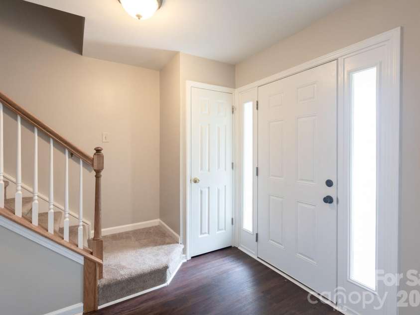 5401 Groveton Court, Charlotte, NC 28269.  MLS# CAR4419964, YatesRealty ID 48728. 