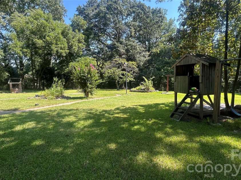 301 Belt Drive, Gastonia, NC 28056.  MLS# CAR4420059, YatesRealty ID 48729. 