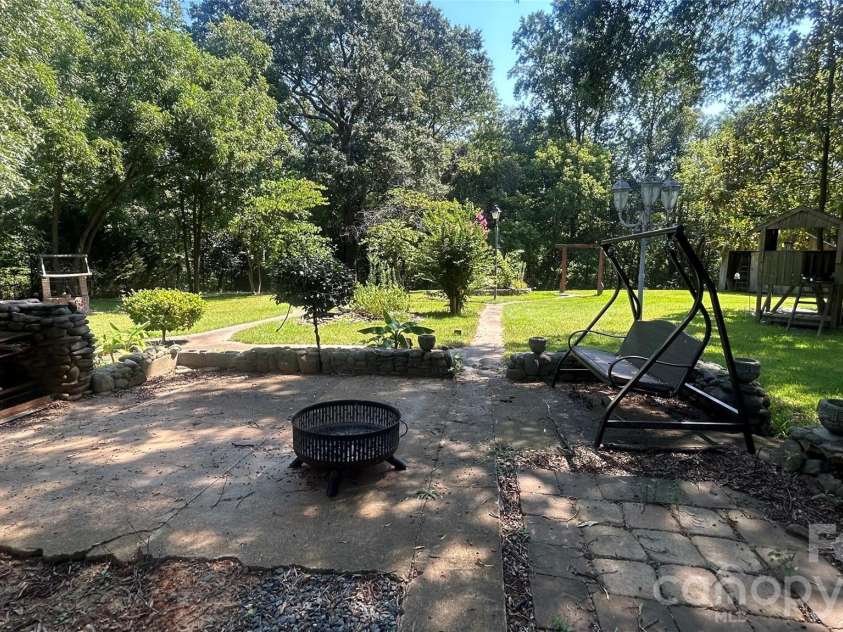 301 Belt Drive, Gastonia, NC 28056.  MLS# CAR4420059, YatesRealty ID 48729. 