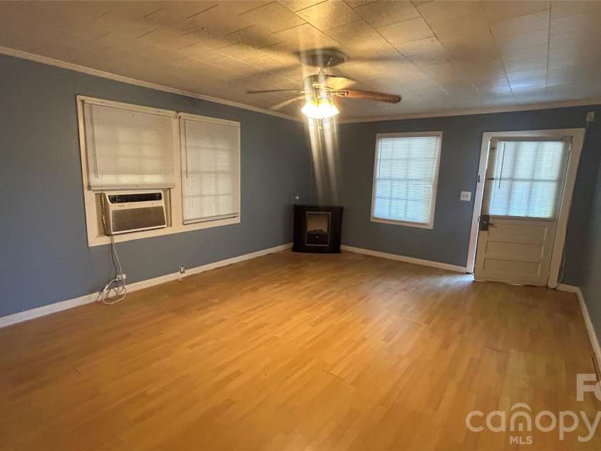 301 Belt Drive, Gastonia, NC 28056.  MLS# CAR4420059, YatesRealty ID 48729. 