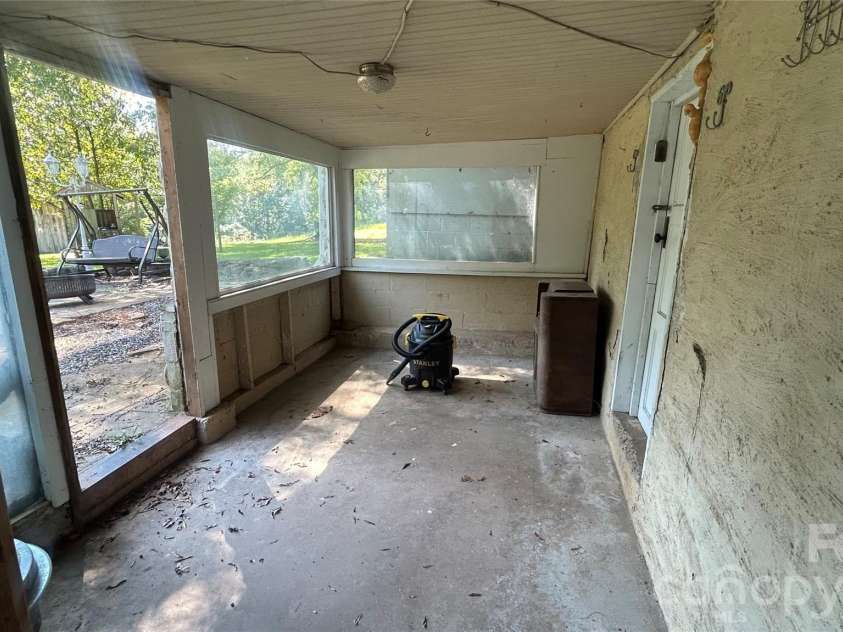 301 Belt Drive, Gastonia, NC 28056.  MLS# CAR4420059, YatesRealty ID 48729. 