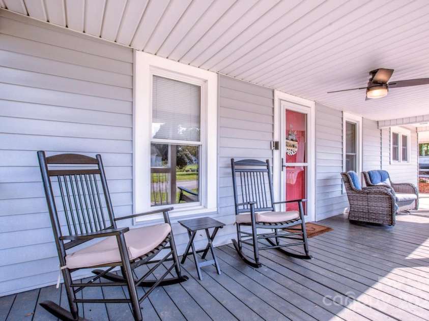 60 Hunter Bridge Road, Stony Point, NC 28678.  MLS# CAR4178107, YatesRealty ID 4873. 