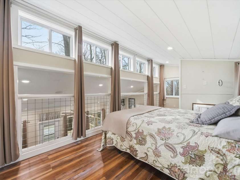 7039 Joe Bowman Avenue, Newland, NC 28657.  MLS# CAR4346324, YatesRealty ID 4873. 