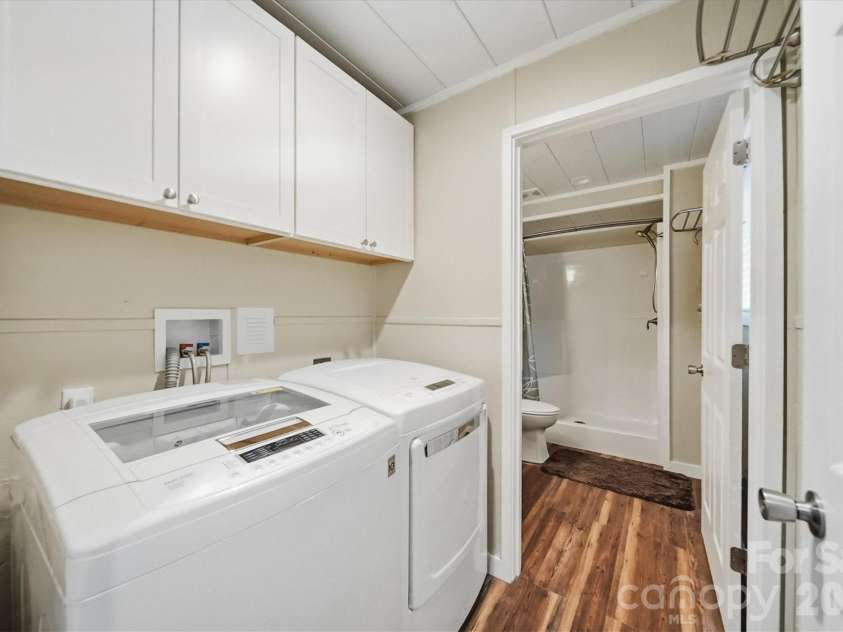 7039 Joe Bowman Avenue, Newland, NC 28657.  MLS# CAR4346324, YatesRealty ID 4873. 