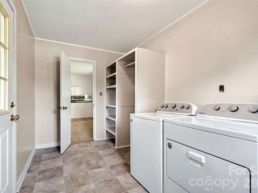 2406 Nix Creek Road, Marion, NC 28752.  MLS# CAR4421289, YatesRealty ID 48731. 