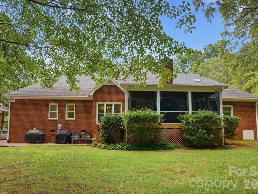 1006 Waterview Lane, Monroe, NC 28110.  MLS# CAR4416929, YatesRealty ID 48732. 