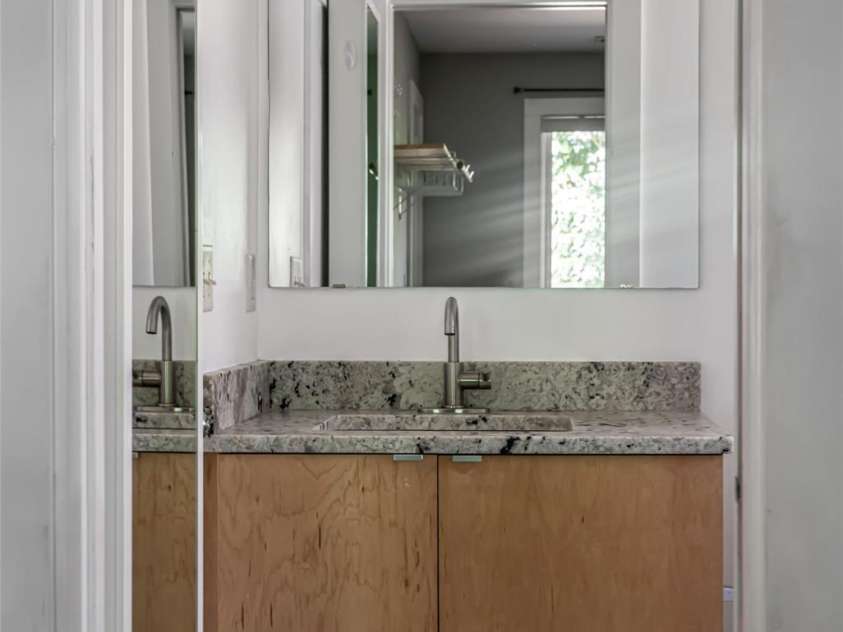 82 Mount Clare Avenue, Asheville, NC 28801.  MLS# CAR4421448, YatesRealty ID 48736. 