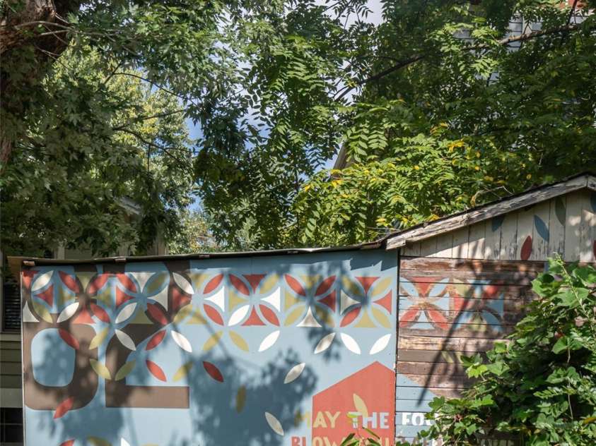 82 Mount Clare Avenue, Asheville, NC 28801.  MLS# CAR4421448, YatesRealty ID 48736. 
