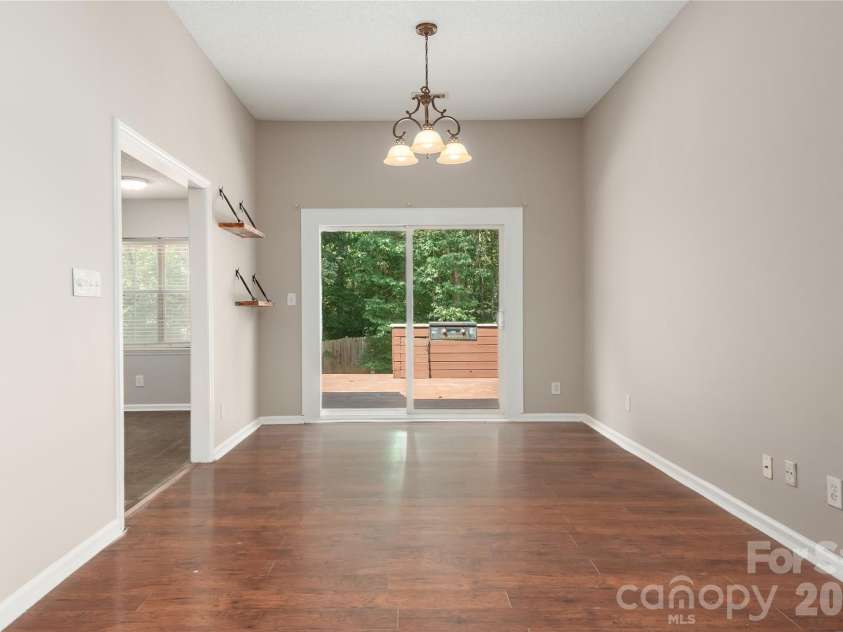 10333 Danesway Lane, Cornelius, NC 28031.  MLS# CAR4420138, YatesRealty ID 48739. 