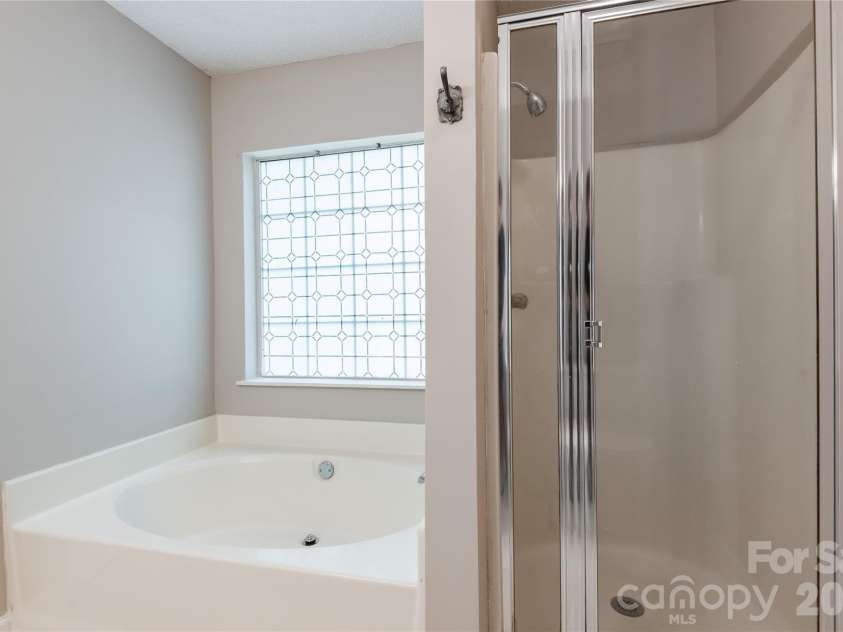 10333 Danesway Lane, Cornelius, NC 28031.  MLS# CAR4420138, YatesRealty ID 48739. 