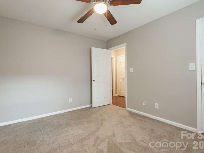 10333 Danesway Lane, Cornelius, NC 28031.  MLS# CAR4420138, YatesRealty ID 48739. 