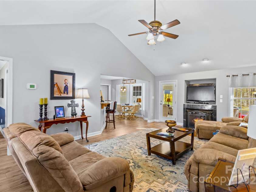 2740 Hill Top Drive, Salisbury, NC 28147.  MLS# CAR4210543, YatesRealty ID 4874. 