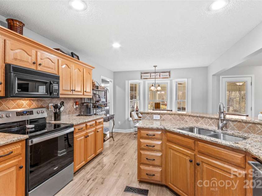 2740 Hill Top Drive, Salisbury, NC 28147.  MLS# CAR4210543, YatesRealty ID 4874. 