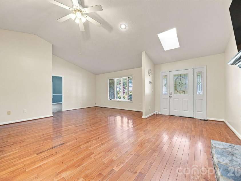 9 Daniel Circle, Granite Falls, NC 28630.  MLS# CAR4420218, YatesRealty ID 48740. 