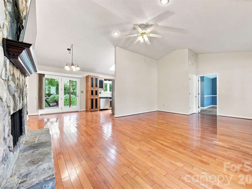 9 Daniel Circle, Granite Falls, NC 28630.  MLS# CAR4420218, YatesRealty ID 48740. 