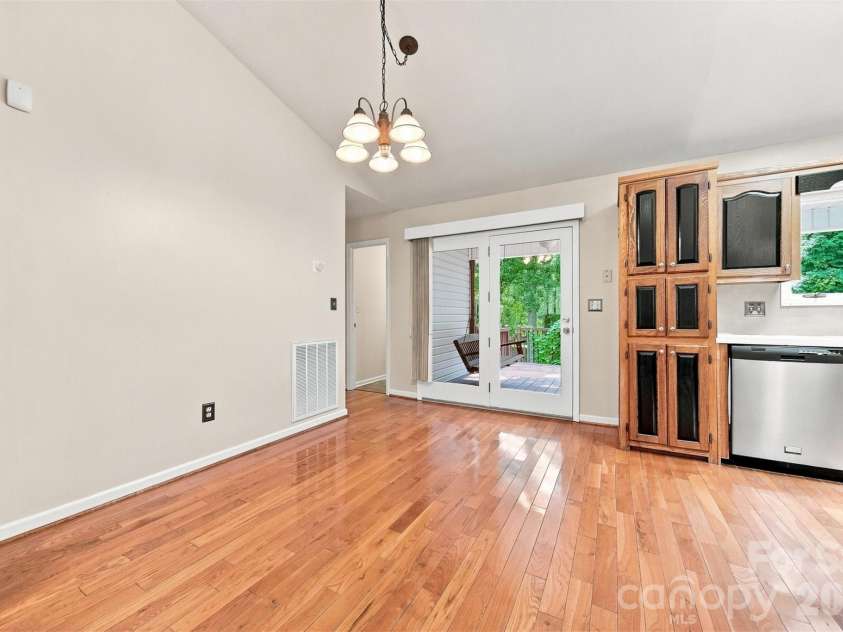 9 Daniel Circle, Granite Falls, NC 28630.  MLS# CAR4420218, YatesRealty ID 48740. 