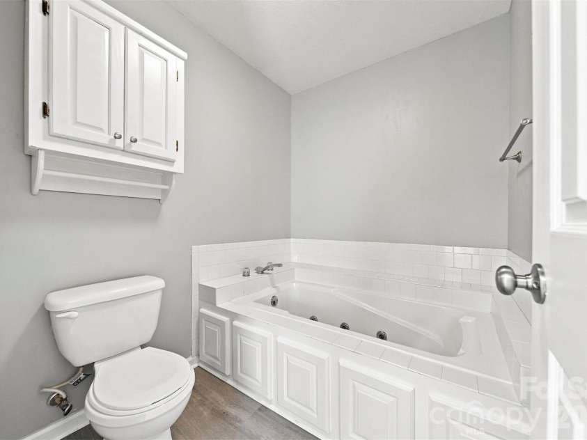 9 Daniel Circle, Granite Falls, NC 28630.  MLS# CAR4420218, YatesRealty ID 48740. 