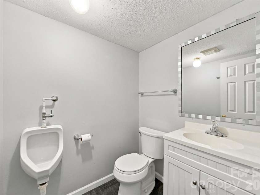 9 Daniel Circle, Granite Falls, NC 28630.  MLS# CAR4420218, YatesRealty ID 48740. 