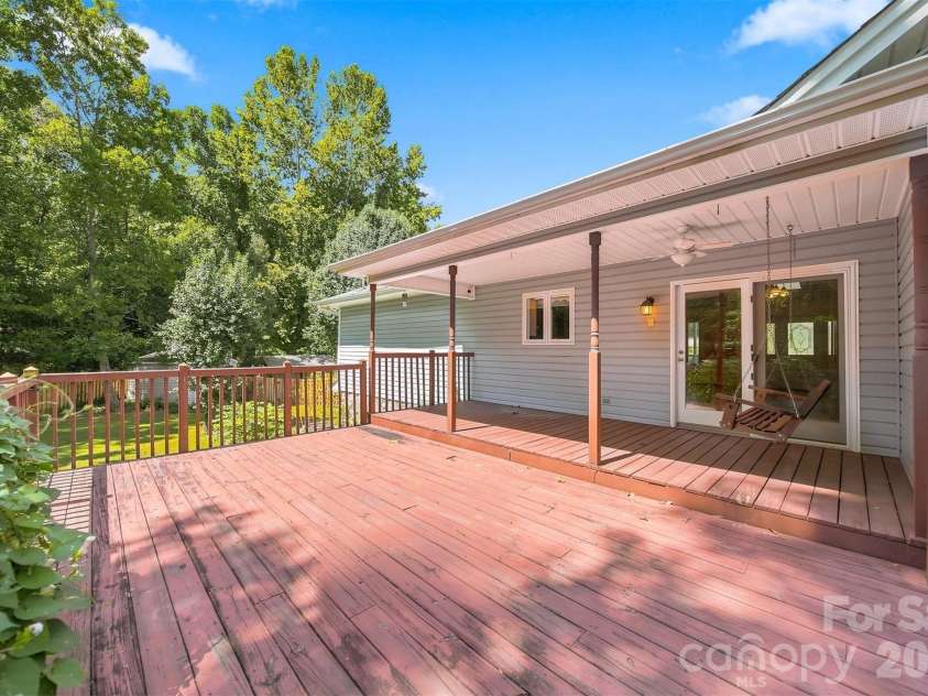 9 Daniel Circle, Granite Falls, NC 28630.  MLS# CAR4420218, YatesRealty ID 48740. 