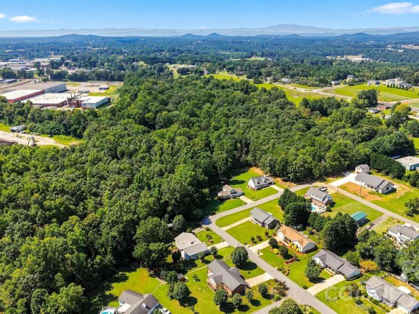 9 Daniel Circle, Granite Falls, NC 28630.  MLS# CAR4420218, YatesRealty ID 48740. 