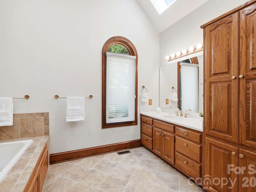 1159 Asheford Green Avenue, Concord, NC 28027.  MLS# CAR4420237, YatesRealty ID 48741. 