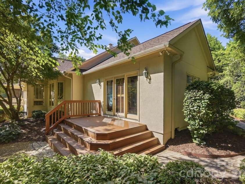 1159 Asheford Green Avenue, Concord, NC 28027.  MLS# CAR4420237, YatesRealty ID 48741. 