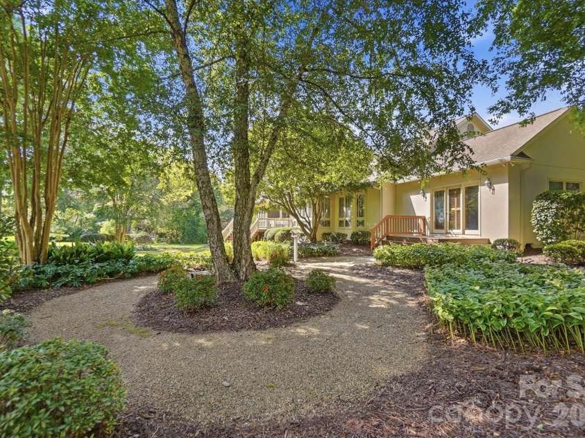 1159 Asheford Green Avenue, Concord, NC 28027.  MLS# CAR4420237, YatesRealty ID 48741. 