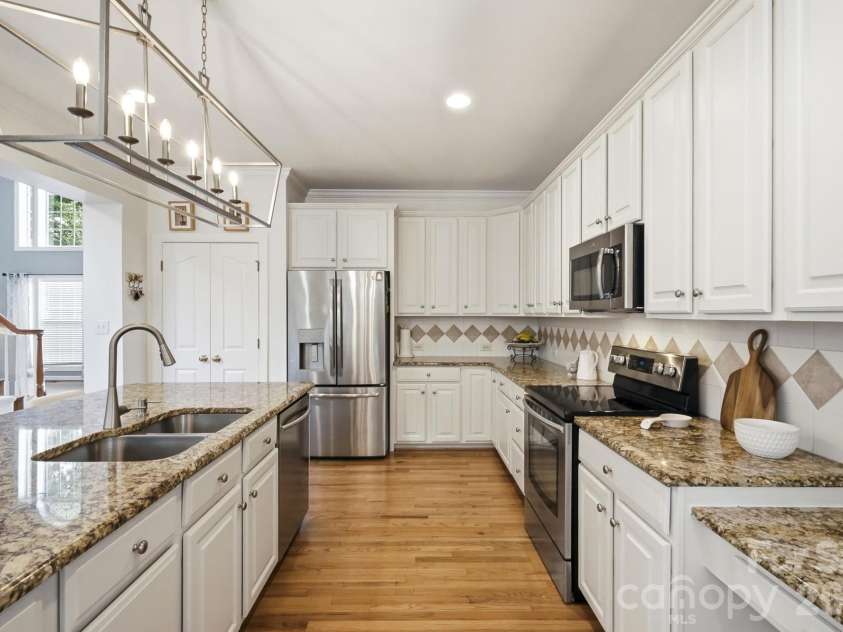 12424 Tantallon Court, Pineville, NC 28134.  MLS# CAR4420083, YatesRealty ID 48742. 