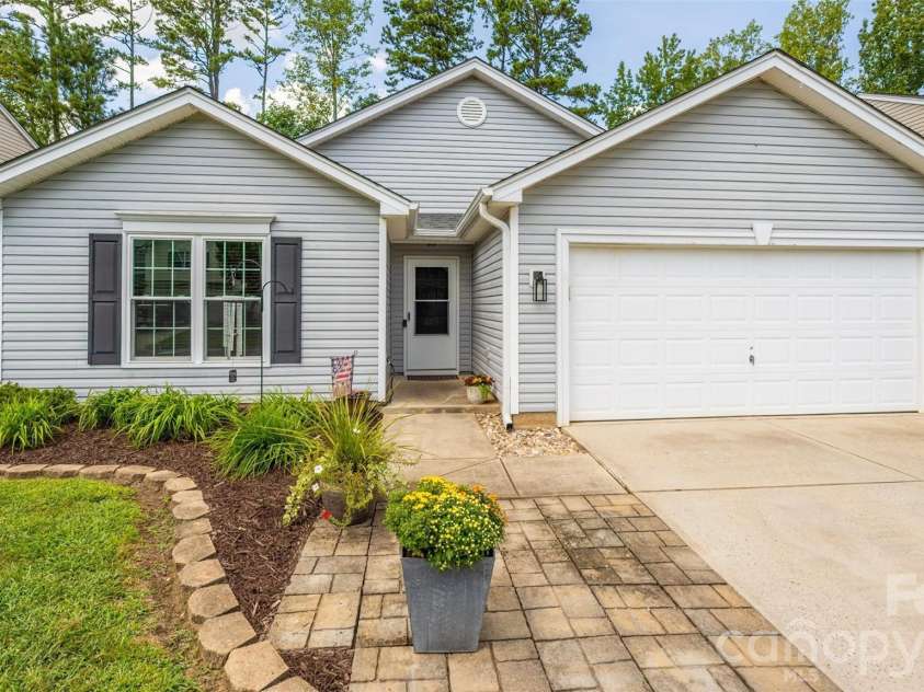 123 Austin Run Court, Kannapolis, NC 28083.  MLS# CAR4420366, YatesRealty ID 48743. 