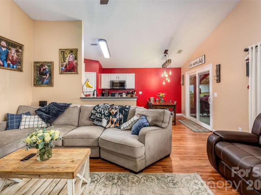 123 Austin Run Court, Kannapolis, NC 28083.  MLS# CAR4420366, YatesRealty ID 48743. 