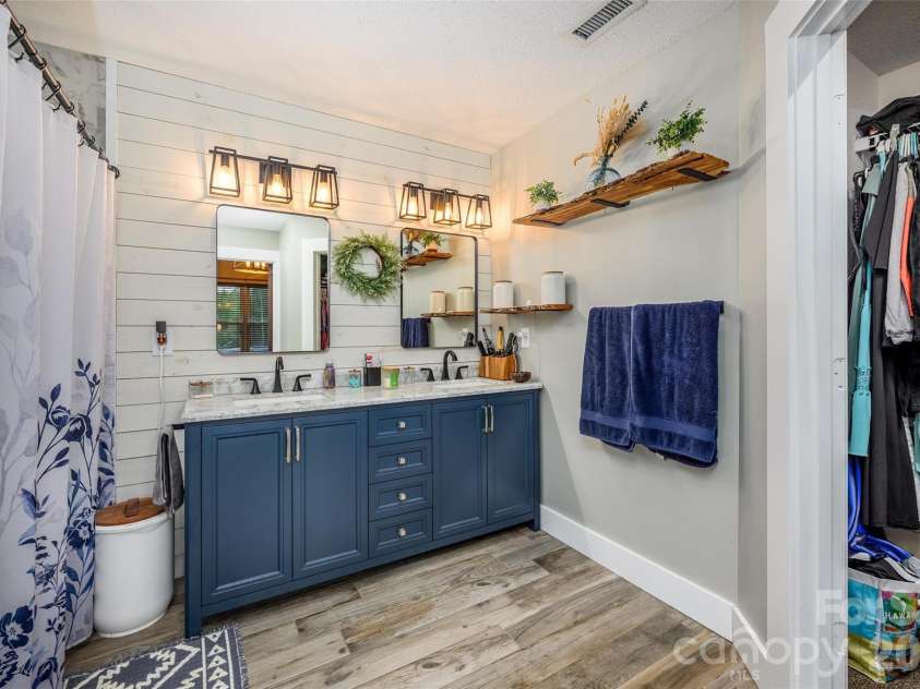 123 Austin Run Court, Kannapolis, NC 28083.  MLS# CAR4420366, YatesRealty ID 48743. 