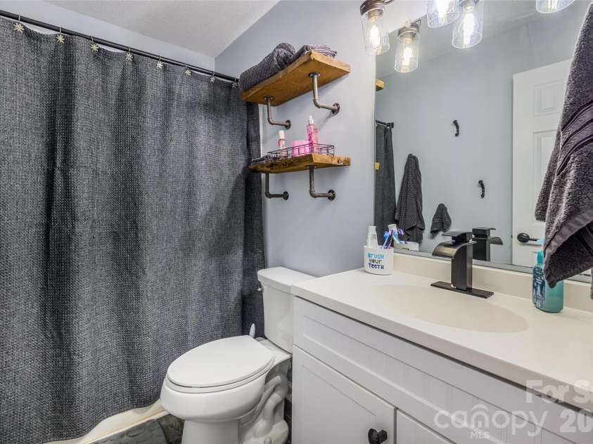 123 Austin Run Court, Kannapolis, NC 28083.  MLS# CAR4420366, YatesRealty ID 48743. 