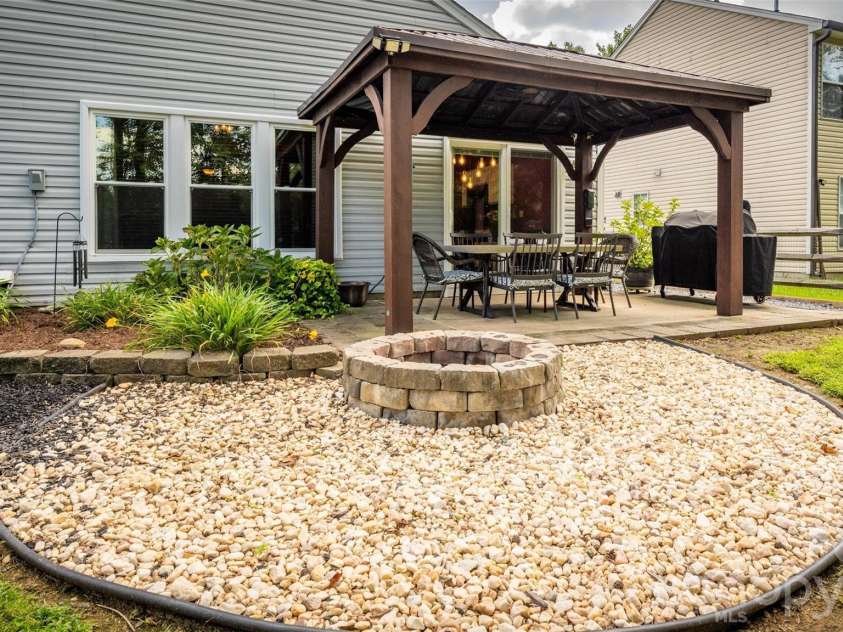 123 Austin Run Court, Kannapolis, NC 28083.  MLS# CAR4420366, YatesRealty ID 48743. 