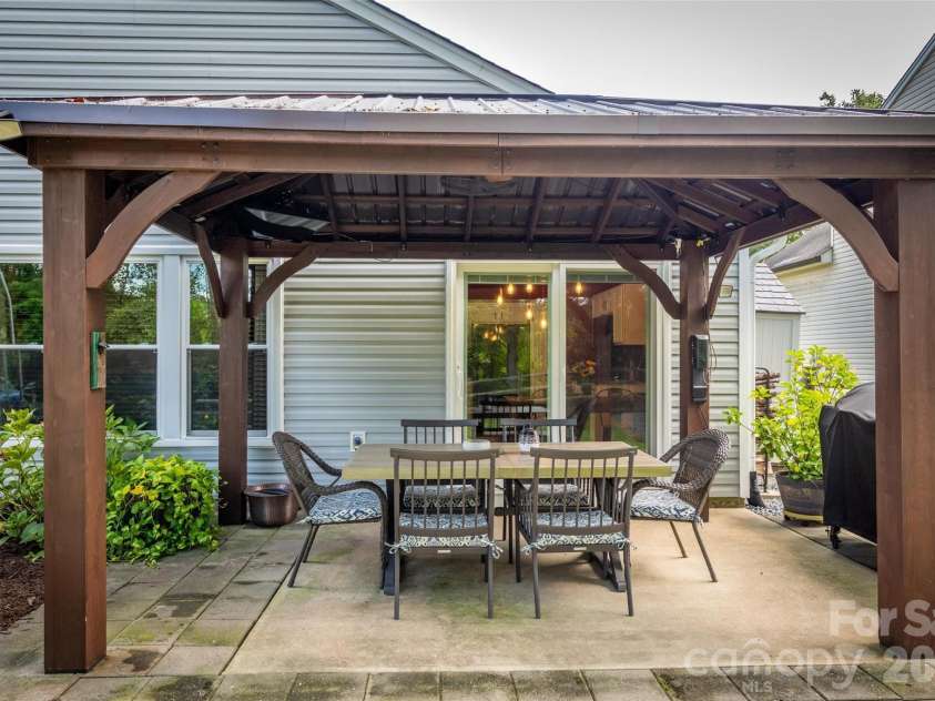 123 Austin Run Court, Kannapolis, NC 28083.  MLS# CAR4420366, YatesRealty ID 48743. 