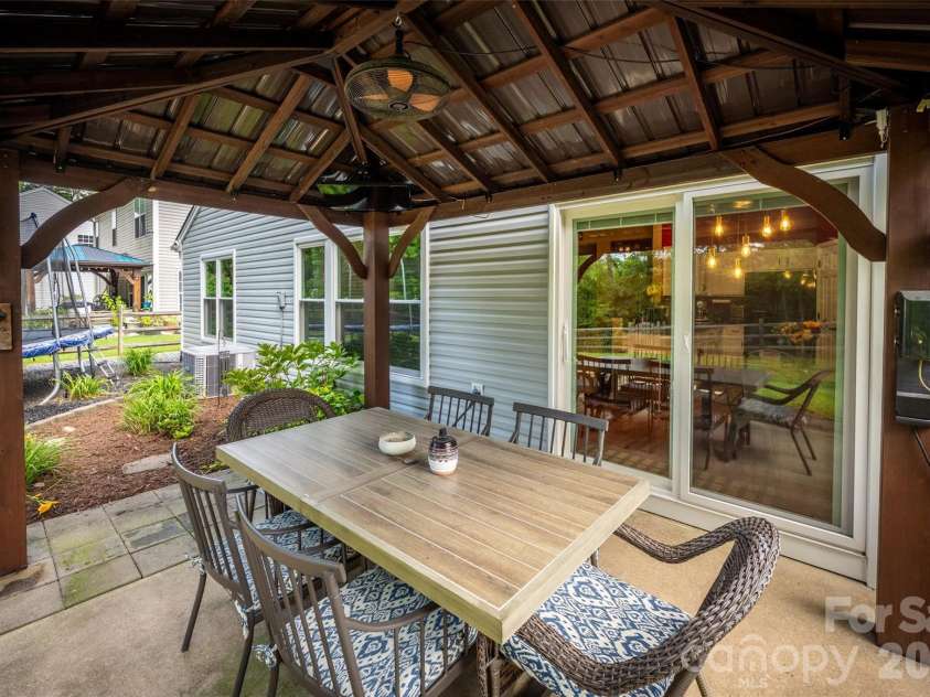 123 Austin Run Court, Kannapolis, NC 28083.  MLS# CAR4420366, YatesRealty ID 48743. 