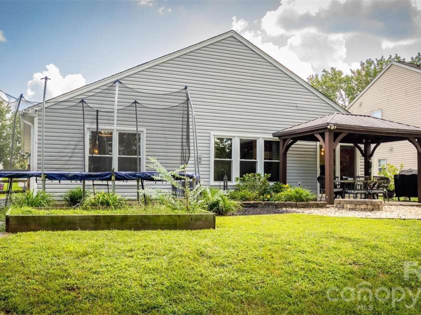 123 Austin Run Court, Kannapolis, NC 28083.  MLS# CAR4420366, YatesRealty ID 48743. 