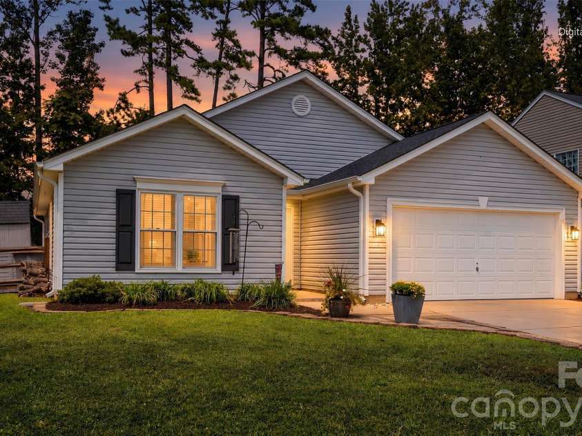 123 Austin Run Court, Kannapolis, NC 28083.  MLS# CAR4420366, YatesRealty ID 48743. 