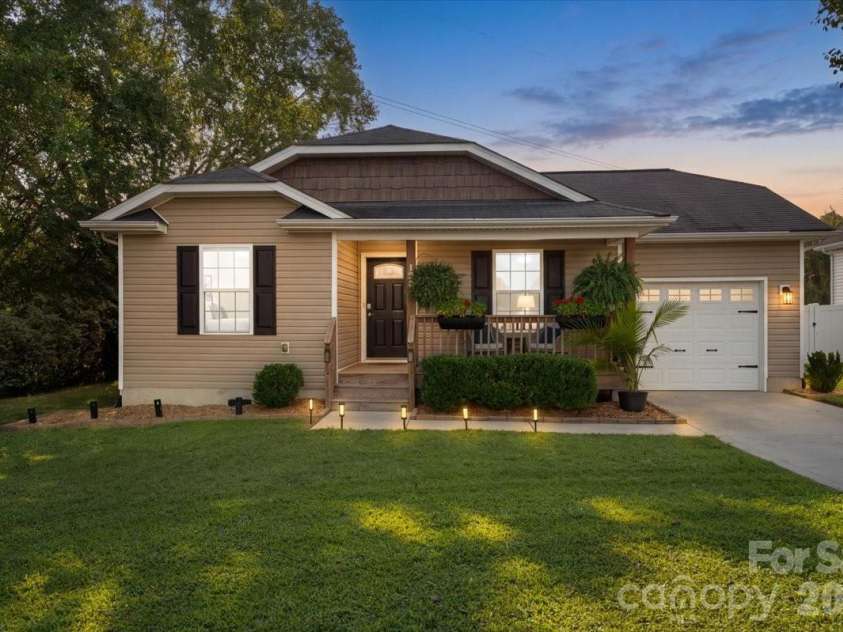 128 Mallory Tai Drive, Lincolnton, NC 28092.  MLS# CAR4420180, YatesRealty ID 48744. 