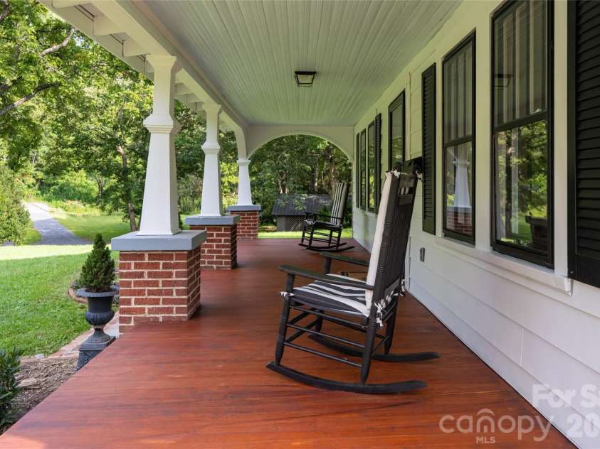 947 Hwy 226 Highway, Bakersville, NC 28705.  MLS# CAR4420320, YatesRealty ID 48749. 