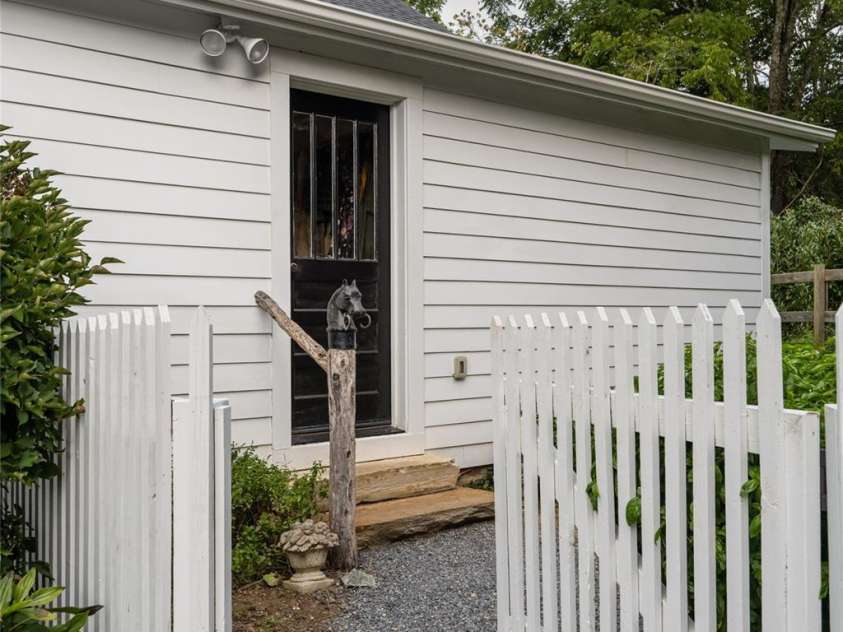 947 Hwy 226 Highway, Bakersville, NC 28705.  MLS# CAR4420320, YatesRealty ID 48749. 
