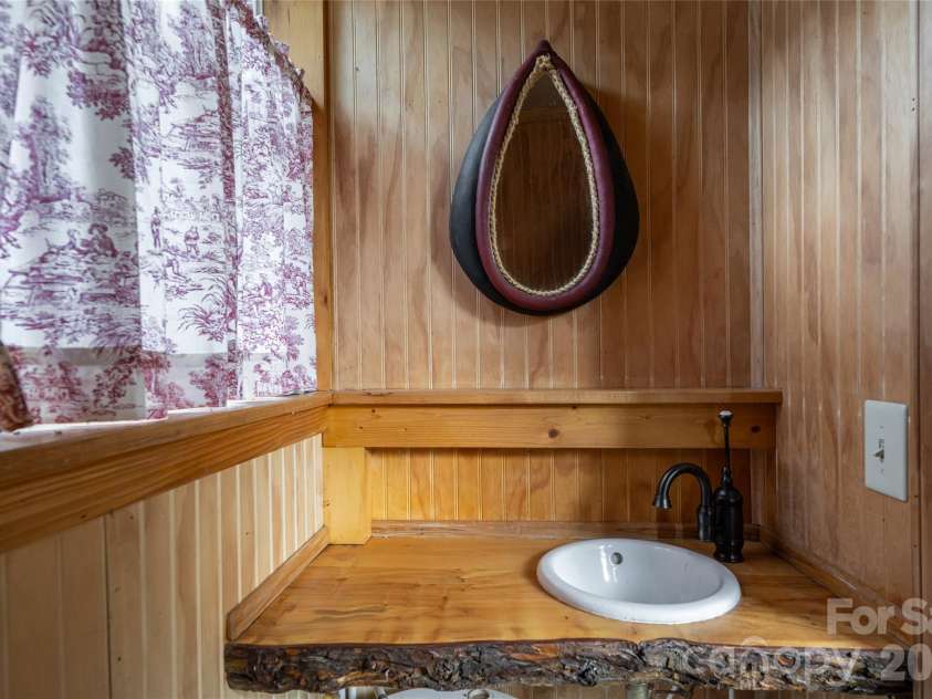 947 Hwy 226 Highway, Bakersville, NC 28705.  MLS# CAR4420320, YatesRealty ID 48749. 