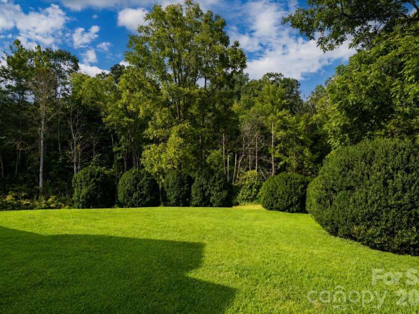 947 Hwy 226 Highway, Bakersville, NC 28705.  MLS# CAR4420320, YatesRealty ID 48749. 