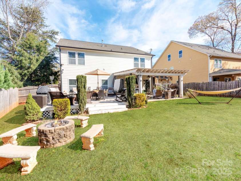 12510 Pine Terrace Court, Charlotte, NC 28273.  MLS# CAR4237529, YatesRealty ID 4875. 