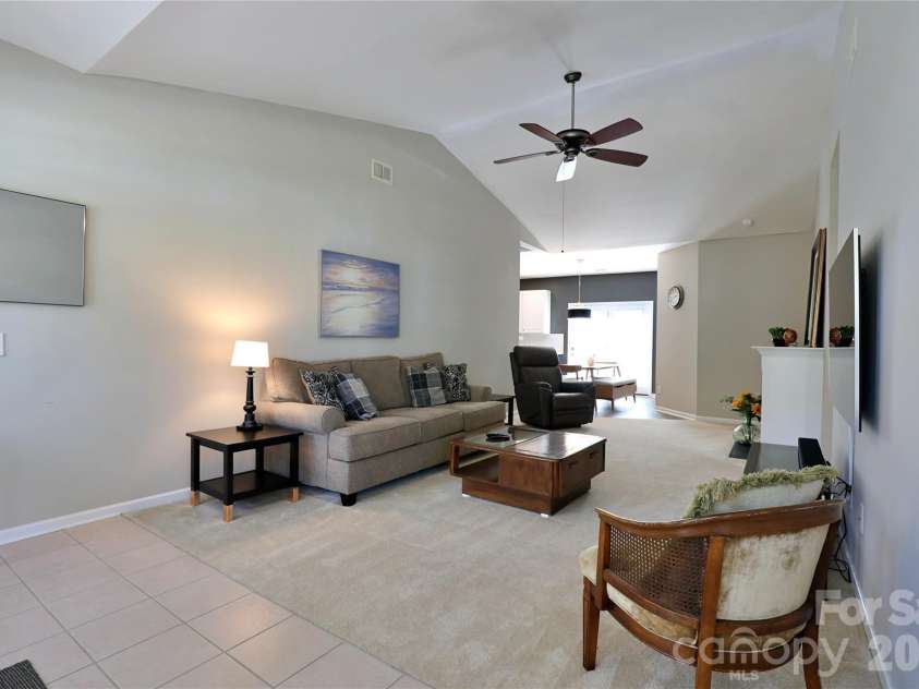 9112 Duckhorn Drive, Charlotte, NC 28277.  MLS# CAR4419654, YatesRealty ID 48751. 