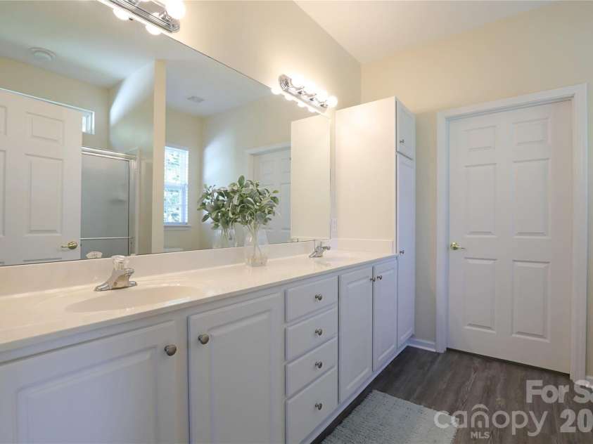 9112 Duckhorn Drive, Charlotte, NC 28277.  MLS# CAR4419654, YatesRealty ID 48751. 