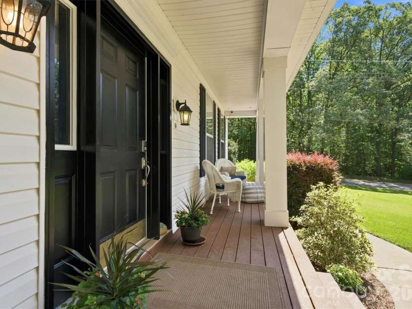 3686 Lake Bluff Drive, Sherrills Ford, NC 28673.  MLS# CAR4419580, YatesRealty ID 48752. 