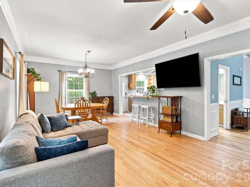 3686 Lake Bluff Drive, Sherrills Ford, NC 28673.  MLS# CAR4419580, YatesRealty ID 48752. 