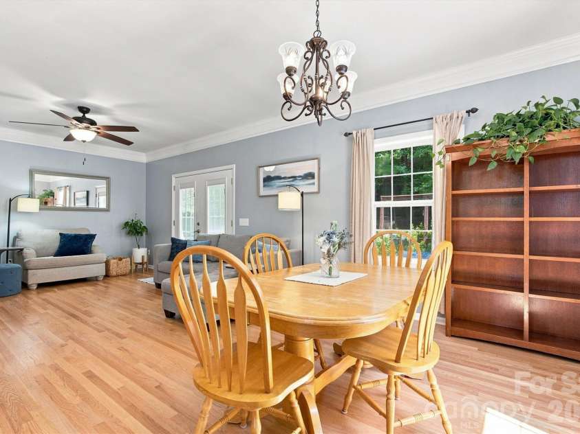3686 Lake Bluff Drive, Sherrills Ford, NC 28673.  MLS# CAR4419580, YatesRealty ID 48752. 