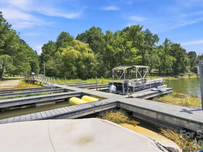 3686 Lake Bluff Drive, Sherrills Ford, NC 28673.  MLS# CAR4419580, YatesRealty ID 48752. 